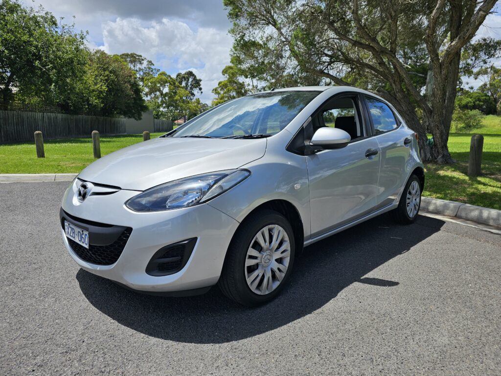 2010 MAZDA 2 NEO