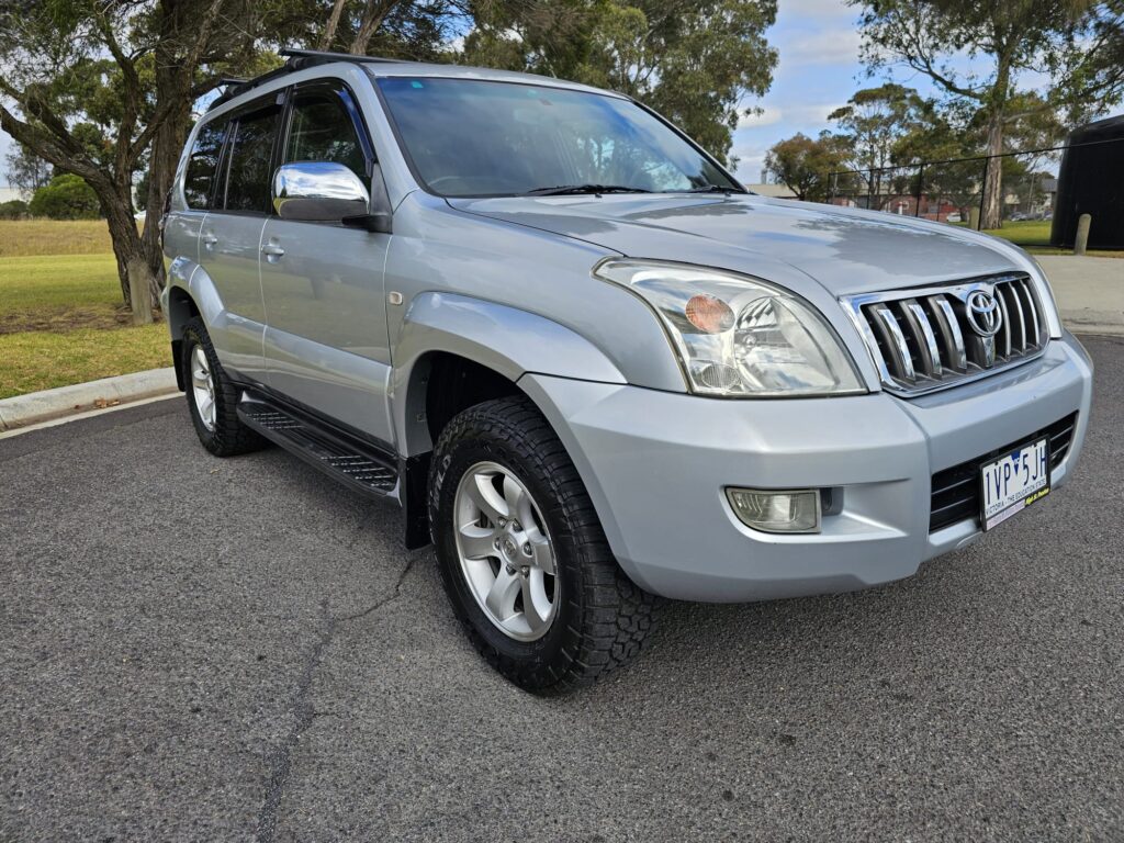 2004 Toyota Landcruiser Prado GRJ120R Grande Wagon 8st 5dr Auto 5sp 4x4 703kg 4.0i S004 | 1VP5JH