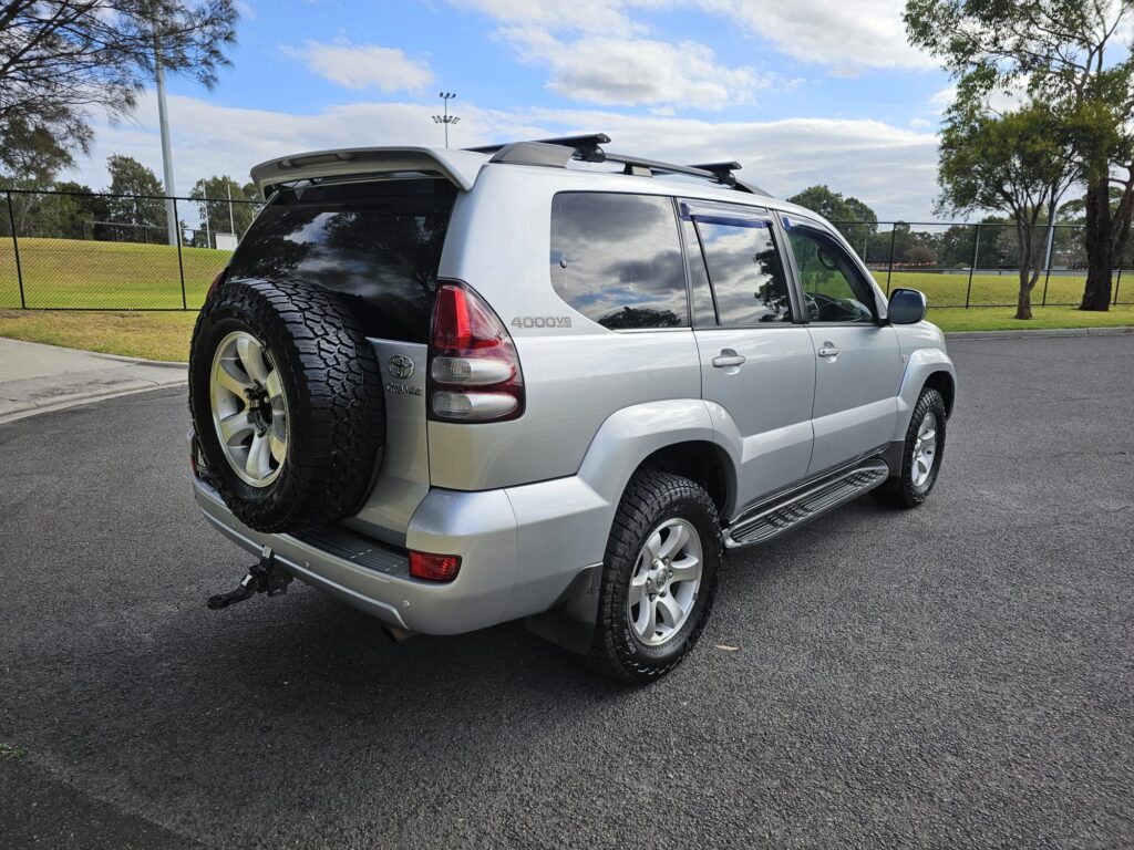 2004 Toyota Landcruiser Prado GRJ120R Grande Wagon 8st 5dr Auto 5sp 4x4 703kg 4.0i S004 | 1VP5JH