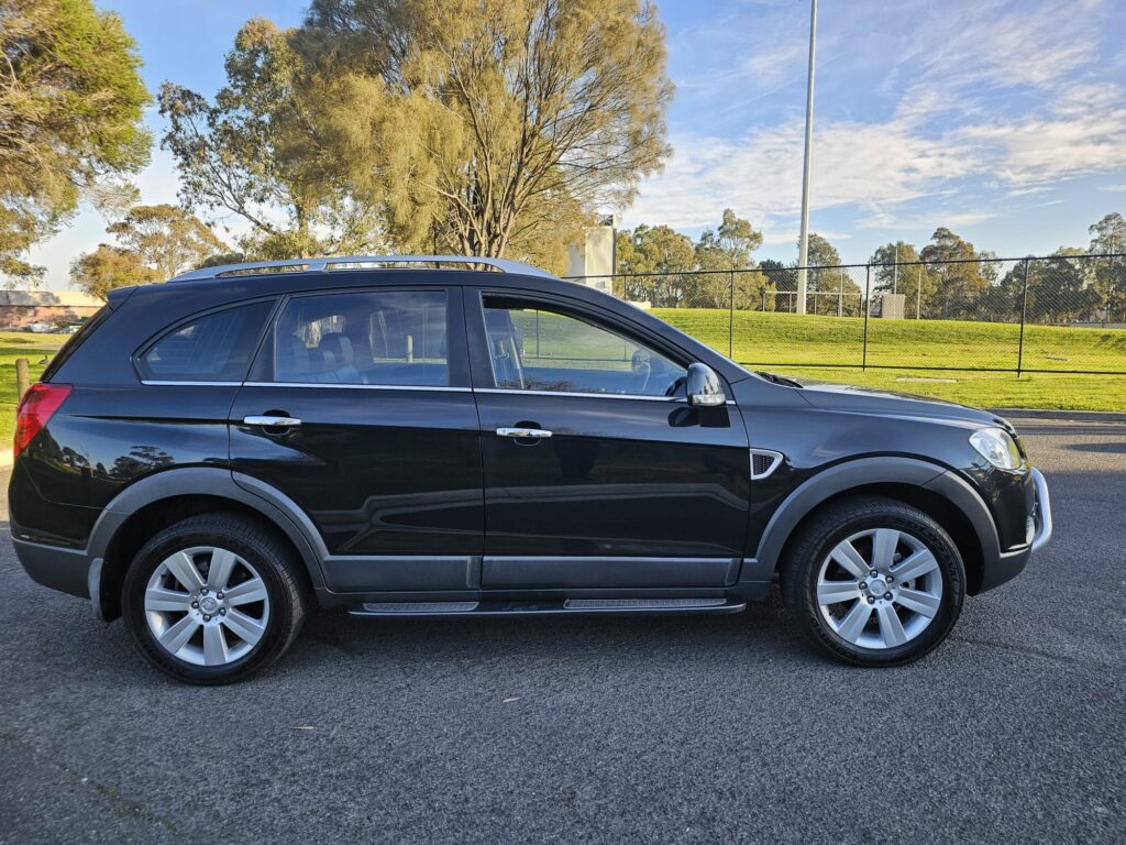 2010 Holden Captiva CG MY10 7 LX Wagon 7st 5dr Spts Auto 5sp AWD 3.2i