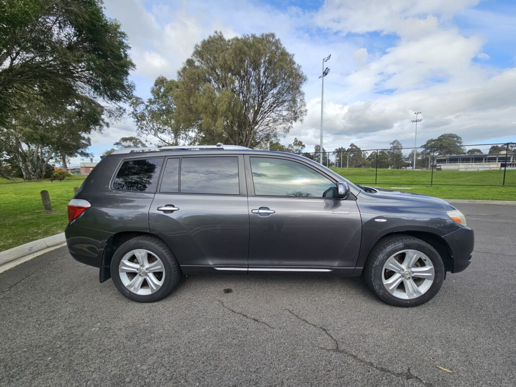 2009 Toyota Kluger GSU45R Grande Wagon 7st 5dr Spts Auto 5sp AWD 725kg 3.5i