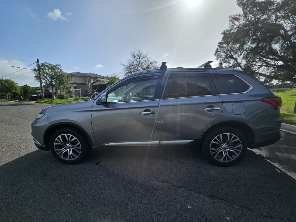 2016 Mitsubishi Outlander ZK MY17 Exceed Wagon 7st 5dr Spts Auto 6sp 4WD 650kg 2.2DT