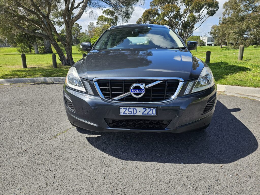 2013 Volvo XC60 DZ MY13 T5 Wagon 5dr PwrShift 6sp 530kg 2.0T