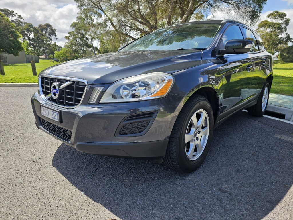 2013 Volvo XC60 DZ MY13 T5 Wagon 5dr PwrShift 6sp 530kg 2.0T