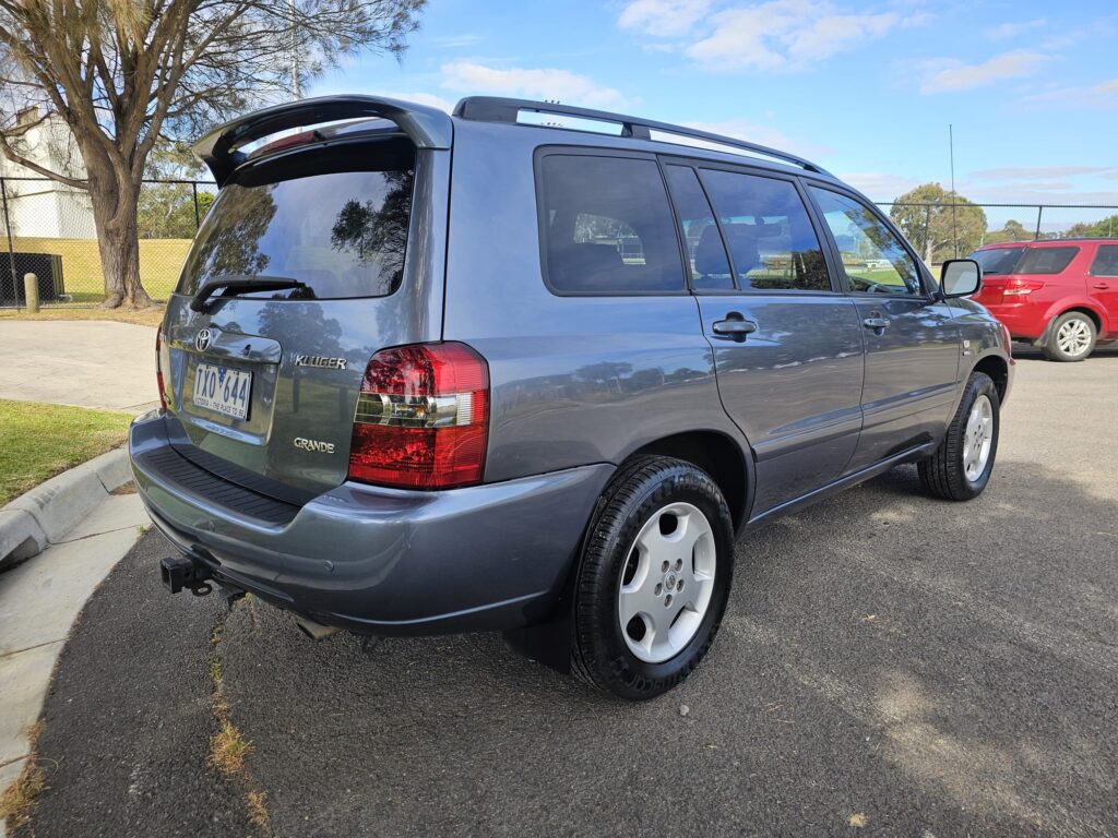 2005 Toyota Kluger MCU28R Grande Wagon 7st 5dr Auto 5sp AWD 375kg 3.3i