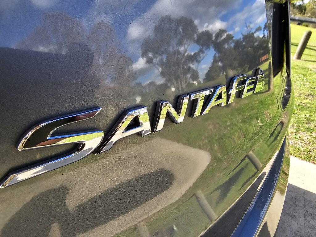 2015 Hyundai Santa Fe DM2 MY15 Highlander Wagon 7st 5dr Spts Auto 6sp 4x4 632kg 2.2DT