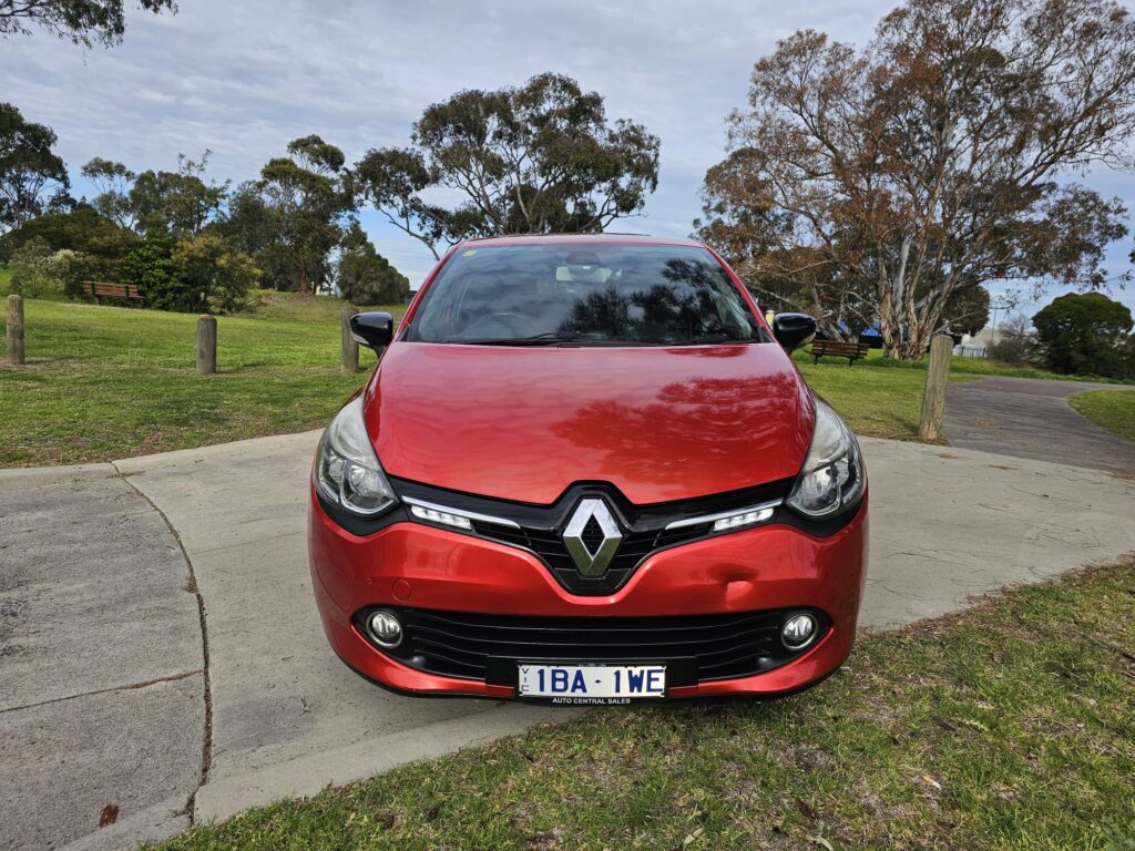 2013 Renault Clio IV B98 Expression Hatchback 5dr EDC 6sp 1.2T