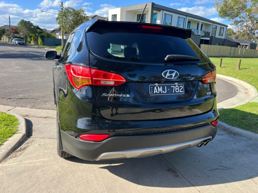 2015 Hyundai Santa Fe DM2 MY15 Elite Wagon 7st 5dr Spts Auto 6sp 4x4 632kg 2.2DT