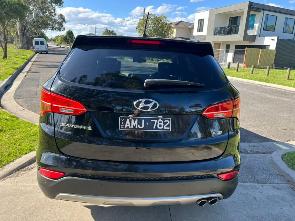 2015 Hyundai Santa Fe DM2 MY15 Elite Wagon 7st 5dr Spts Auto 6sp 4x4 632kg 2.2DT