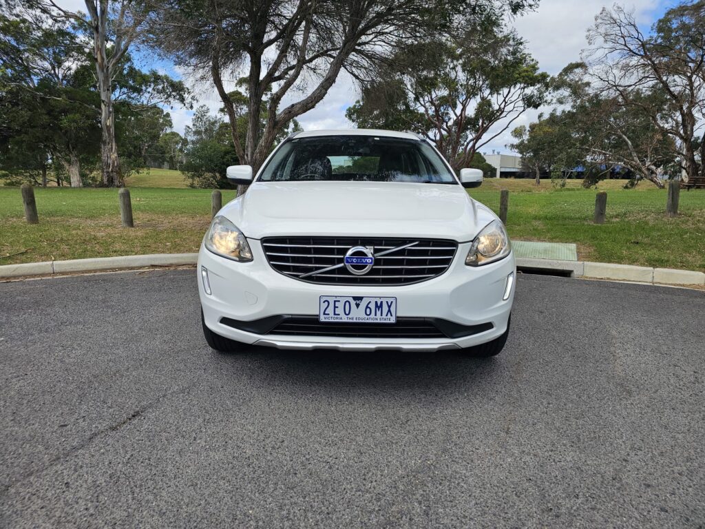 2013 Volvo XC60 DZ MY14 T5 Luxury Wagon 5dr PwrShift 6sp 530kg 2.0T