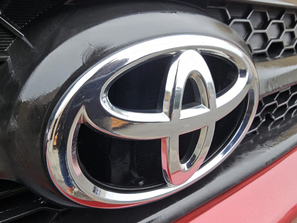 2010 Toyota RAV4 ACA33R MY09 Altitude Wagon 5dr Auto 4sp 4x4 515kg 2.4i F204