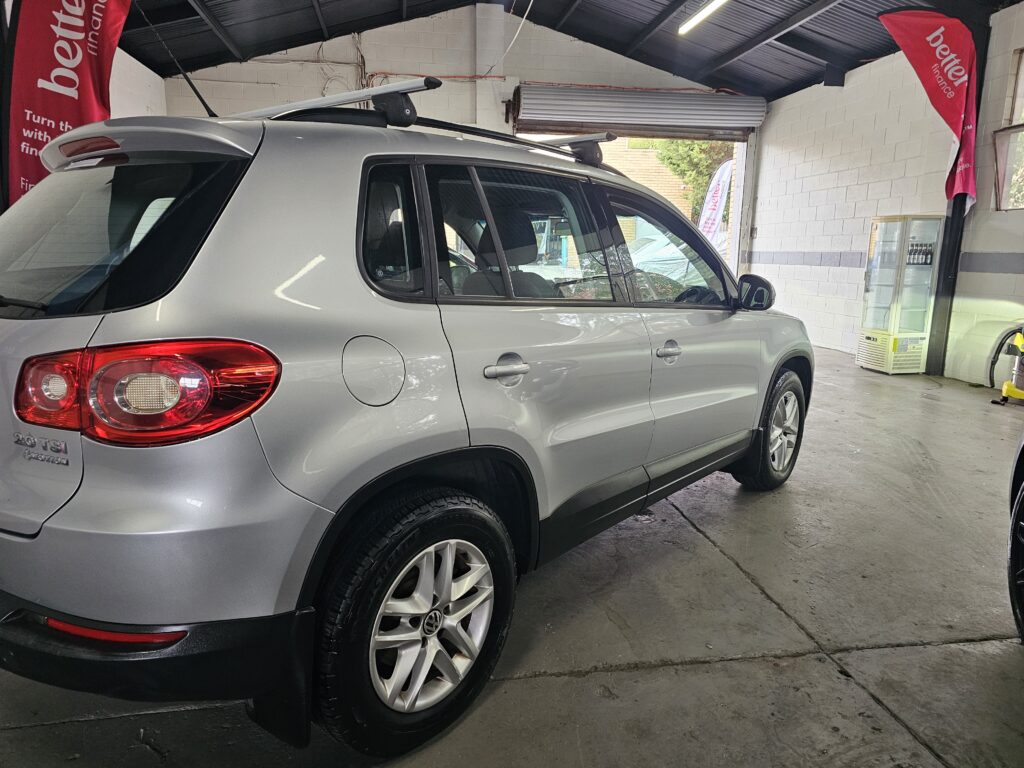 2010 Volkswagen Tiguan 5N MY10 125TSI Wagon 5dr Spts Auto 6sp 4MOTION 2.0T F206